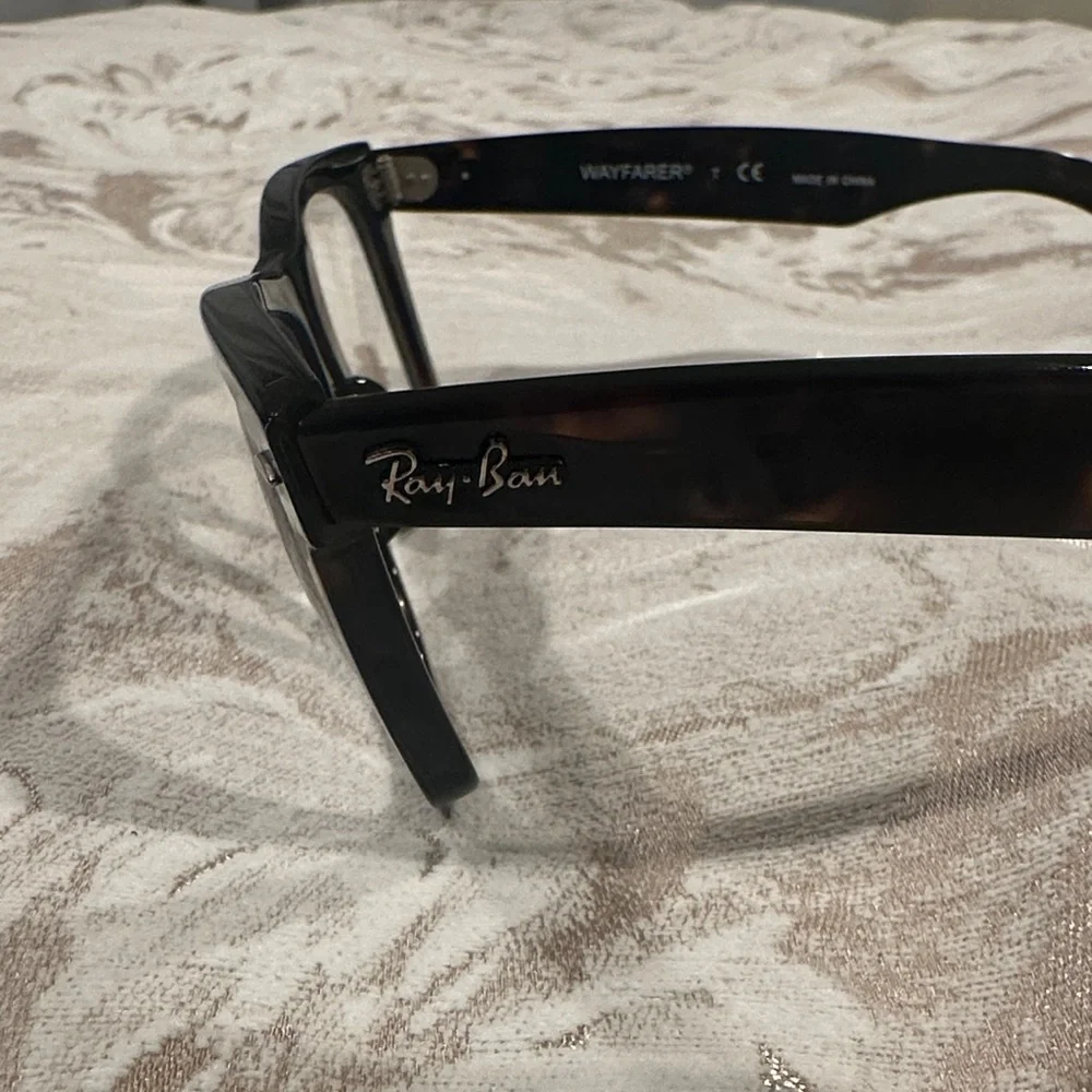 Ray-Ban Black Wayfarer Glasses